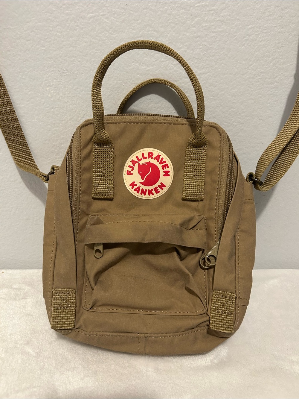 Fjallraven Kanken Sling bag - Picture 2 of 6
